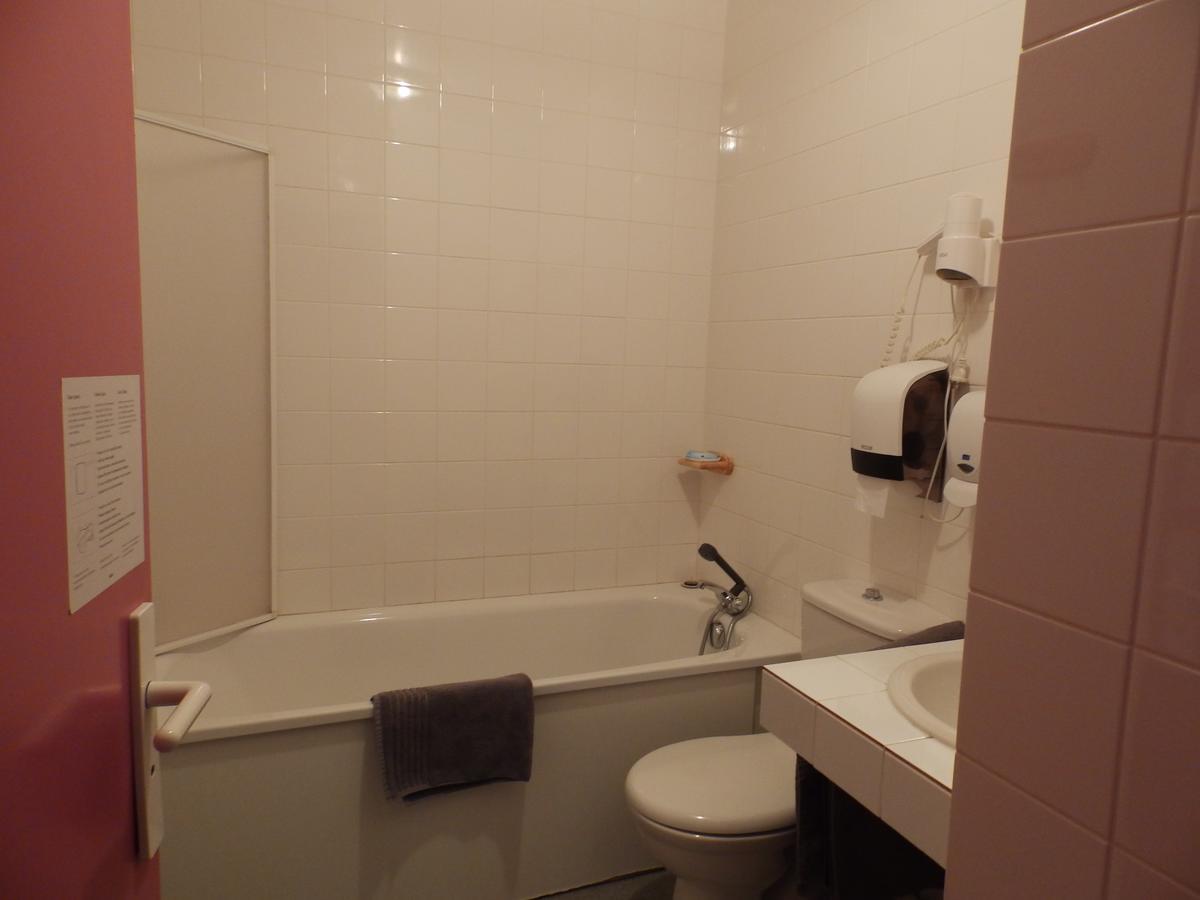 La Fontaine Aux Loups Hotel Saint-Sulpice-le-Dunois Zewnętrze zdjęcie