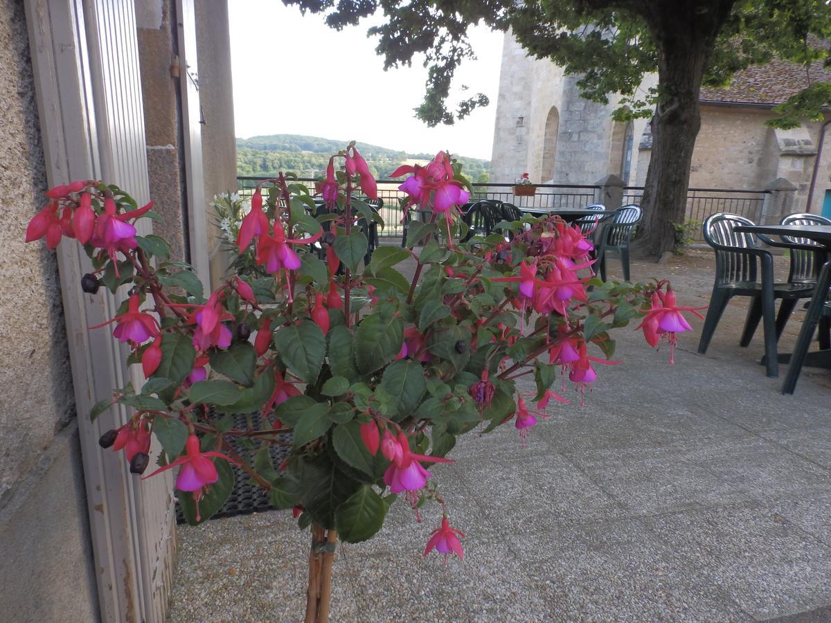 La Fontaine Aux Loups Hotel Saint-Sulpice-le-Dunois Zewnętrze zdjęcie